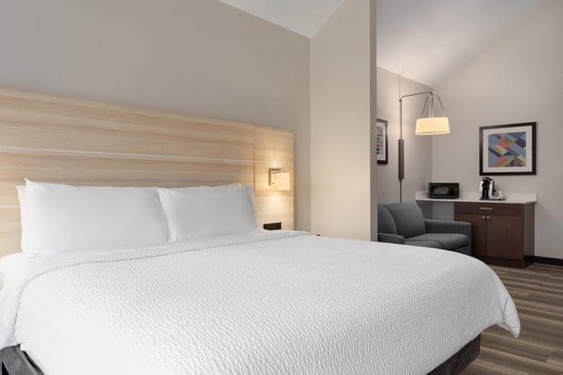 Images Holiday Inn Express & Suites Saginaw by IHG