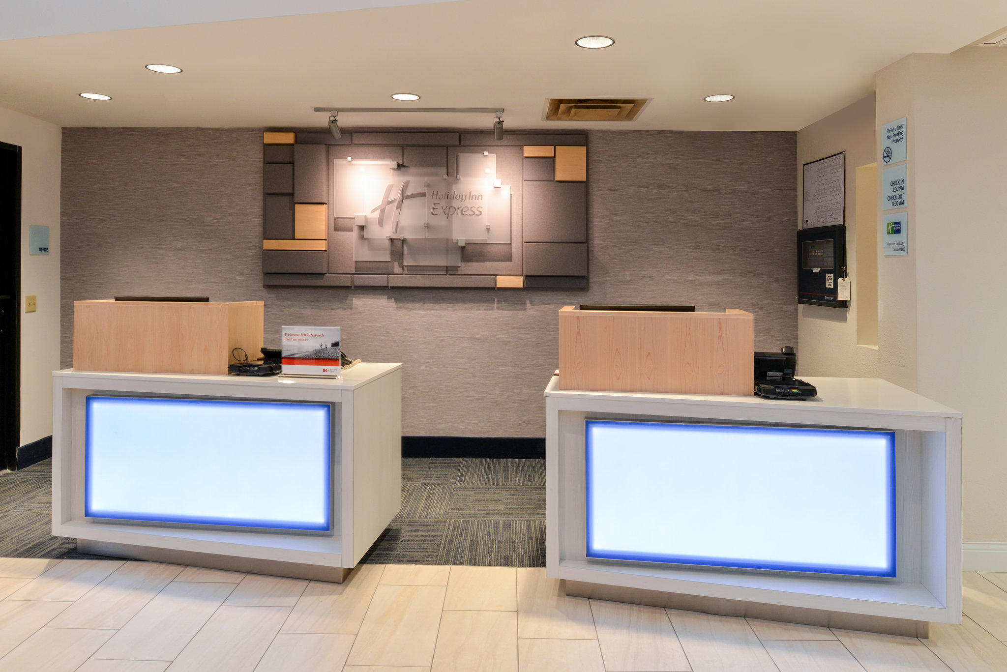 Holiday Inn Express & Suites Raleigh NE - Medical Ctr Area, an IHG Hotel Raleigh (919)256-2800