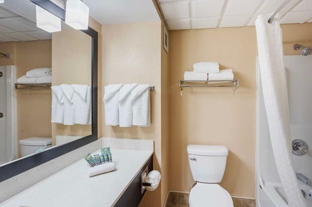 Images Best Western Inn at Blakeslee-Pocono