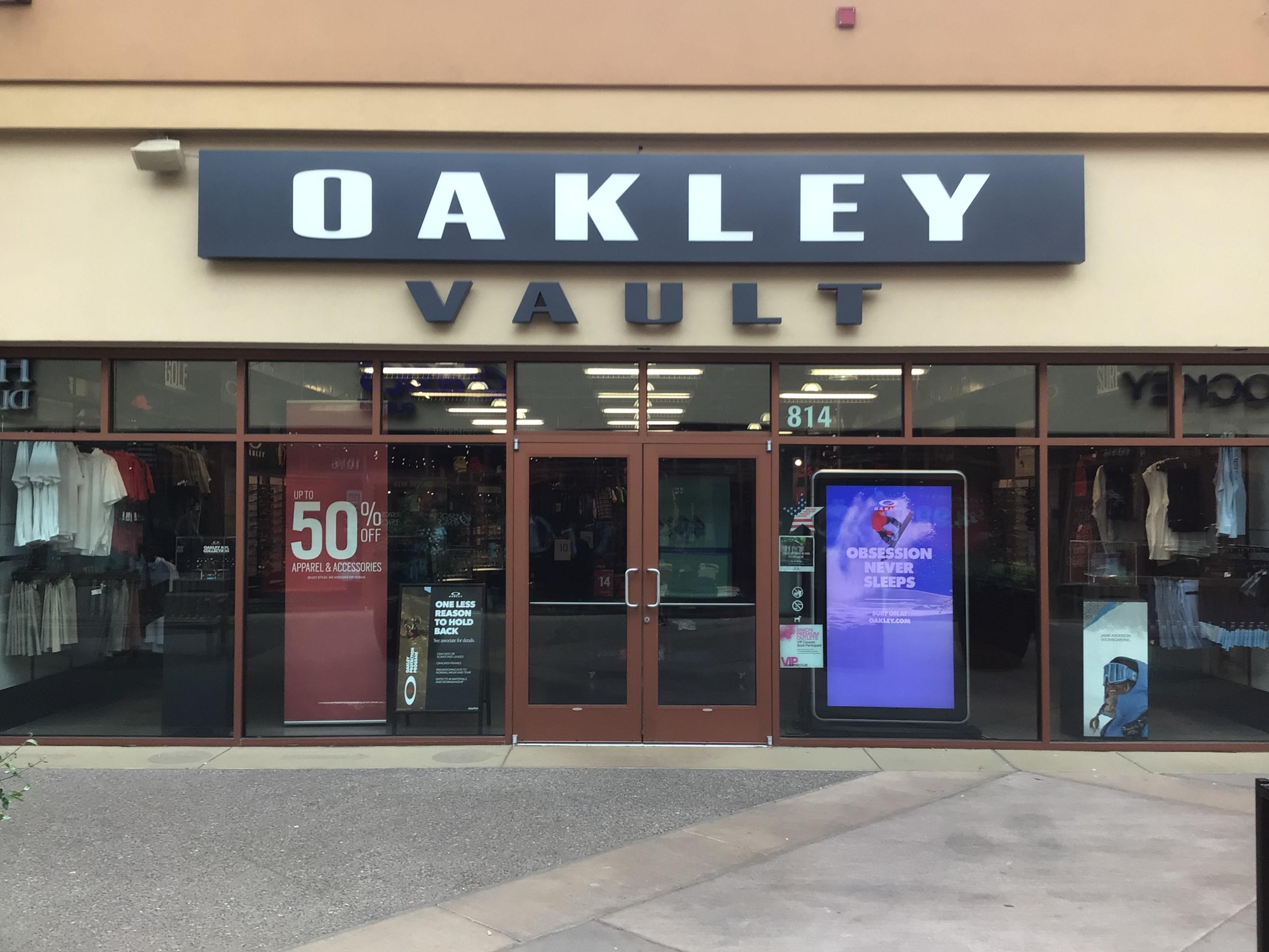 Image 2 | Oakley Vault