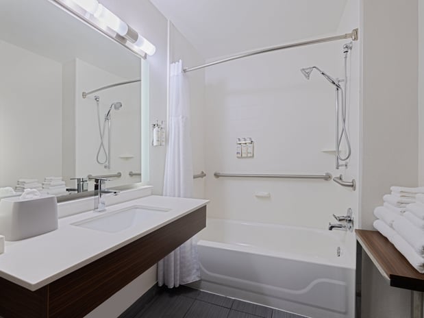 Images Holiday Inn Express & Suites Augusta West - Fort Eisenhower by IHG