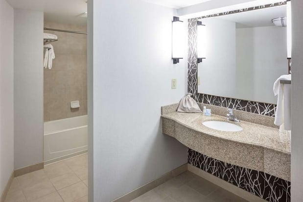 Images Hilton Garden Inn Nashville Vanderbilt