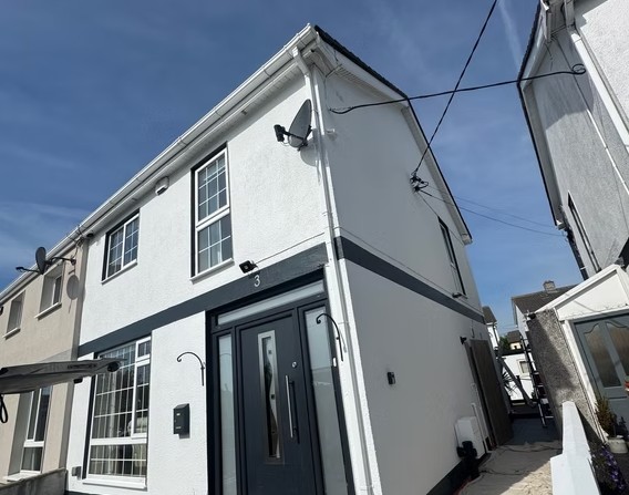 Six Stars Painting is your go to Painters in Dublin. With years of industry experience we offer the very highest standard exterior home painting and interior home painting throughout Dublin Wicklow, Kildare, and Meath.