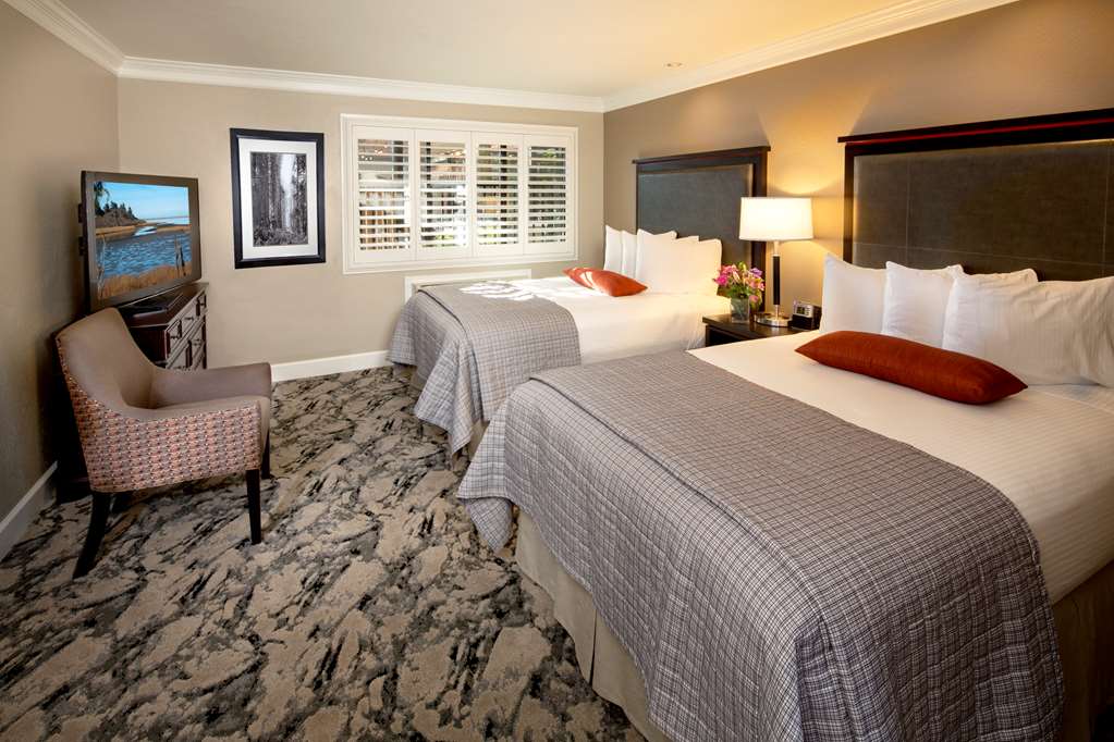 2 Double Beds Best Western Plus Humboldt Bay Inn Eureka (707)443-2234