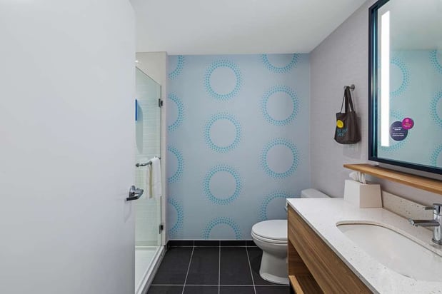 Images Tru by Hilton Laredo Airport