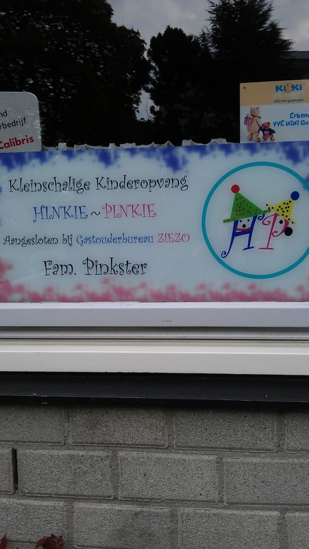 ons bedrijfsbord Kleinschalige Kinderopvang Hinkie-Pinkie Dordrecht 06 40999365