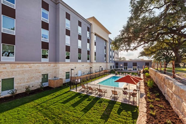 Images Hampton Inn Bulverde Texas Hill Country