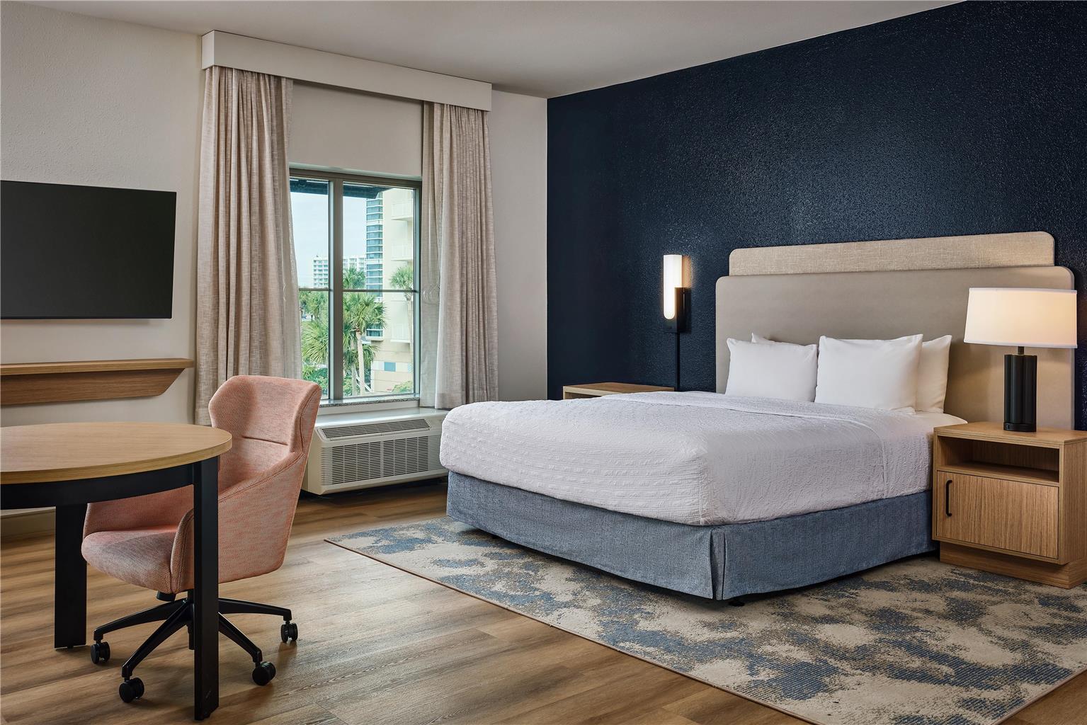 Guest room 