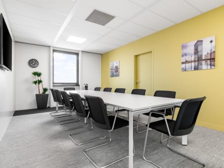 Images HQ by Regus- Rueil, Gare