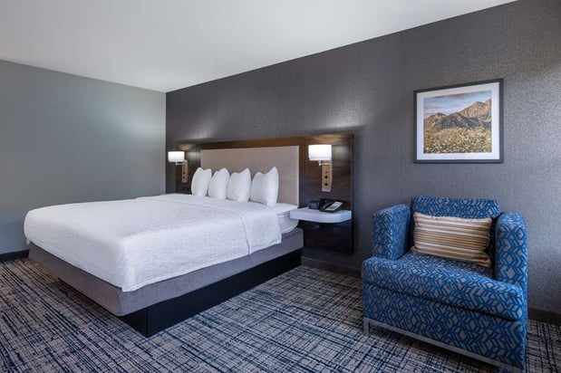 Images Hampton Inn & Suites Agoura Hills