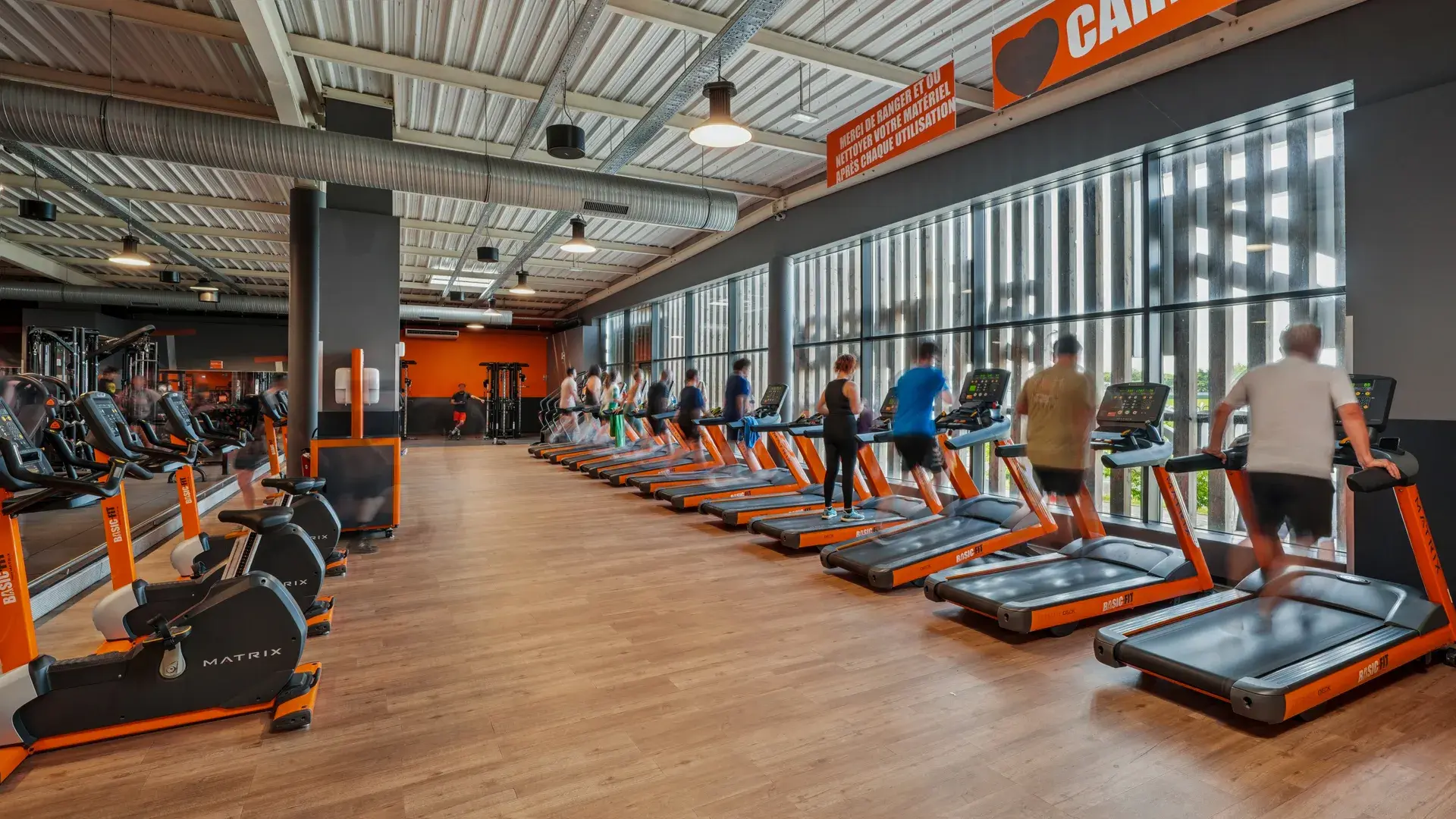 Images Basic-Fit 24/7