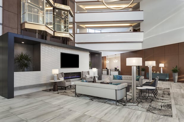 Images Crowne Plaza Lansing by IHG