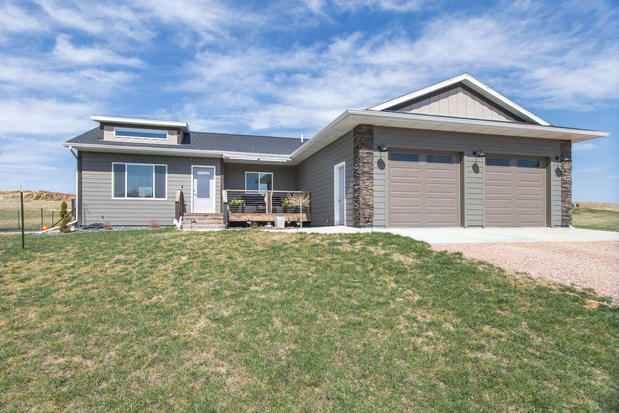 Images Stacey Nelson, Re/Max Results