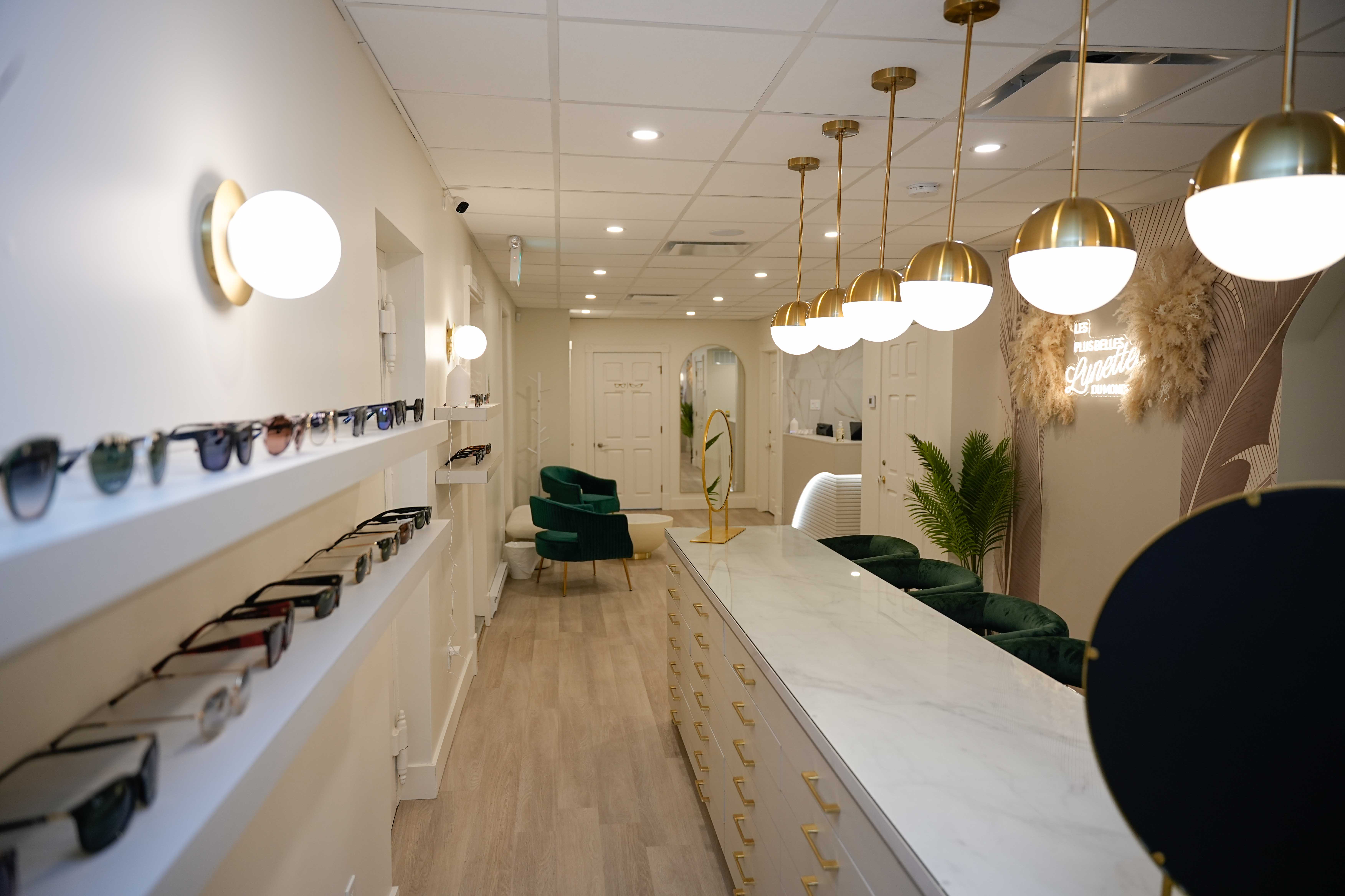 Images Oko Vision - Examen de la vue Laval (Clinique Visuelle Sainte-Rose)