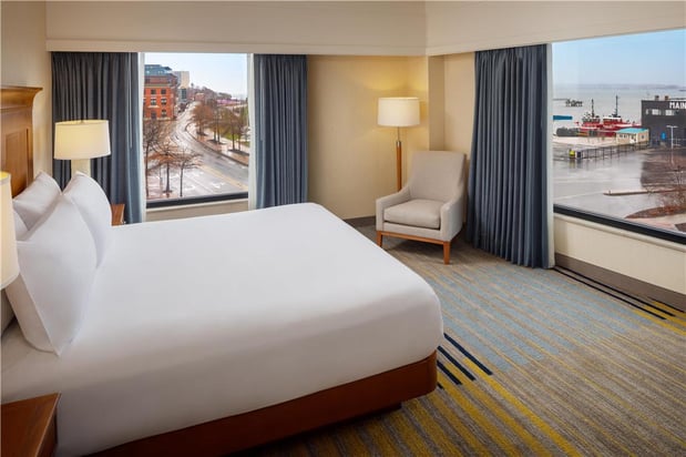 Images Hilton Garden Inn Portland Downtown Waterfront