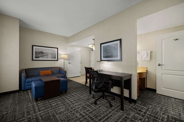 Images Homewood Suites by Hilton Bakersfield