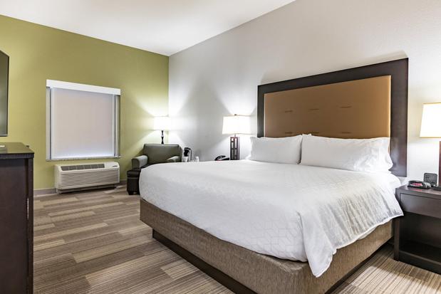 Images Holiday Inn Express & Suites Ironton, an IHG Hotel