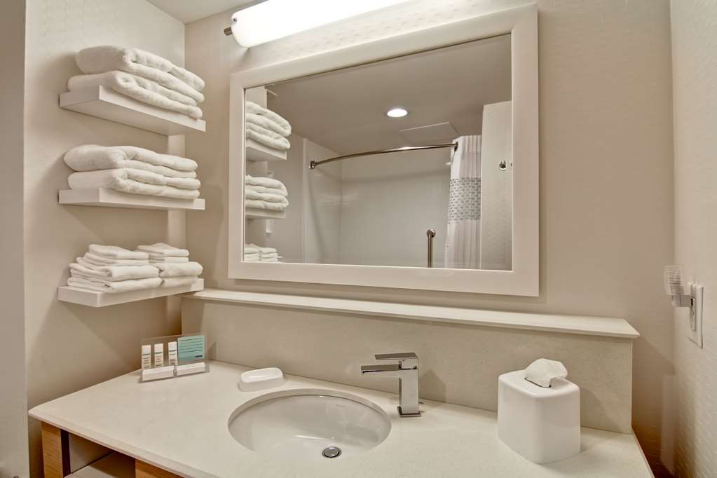 Images Hampton Inn & Suites by Hilton Saskatoon Airport