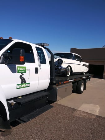 Images Freeway Towing & Storage