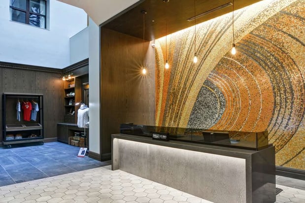 Images The Cincinnatian Hotel, Curio Collection by Hilton