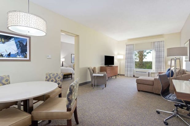 Images Hampton Inn & Suites Wellington