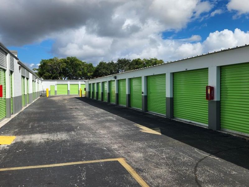 Images Extra Space Storage