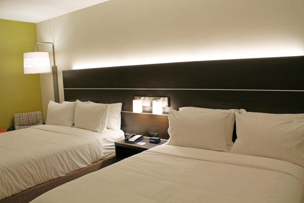 Images Holiday Inn Express & Suites St. Louis South - I-55 by IHG