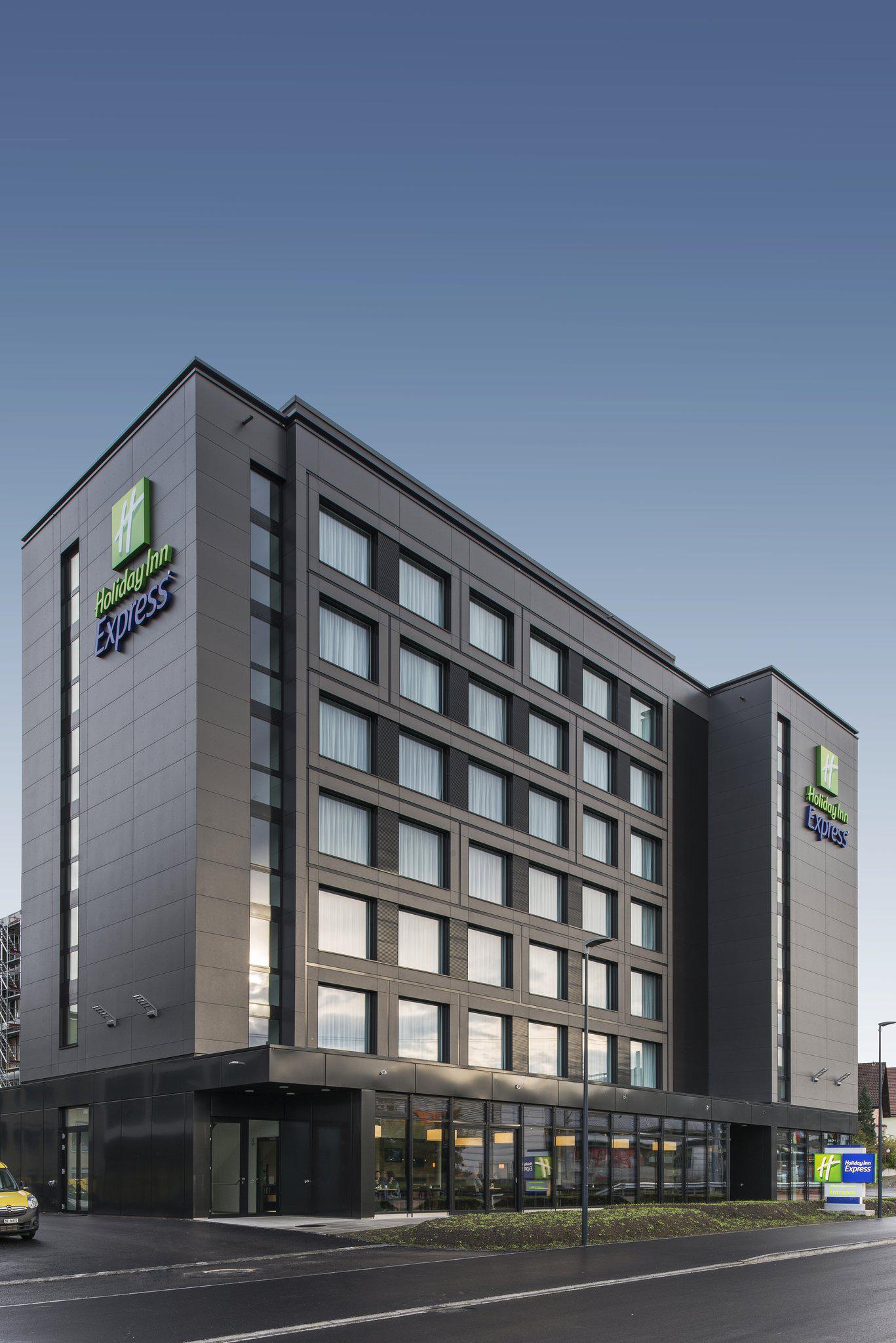 Holiday Inn Express Affoltern am Albis, an IHG Hotel - CLOSED, Obstgartenstrasse 7 in Affoltern am Albis