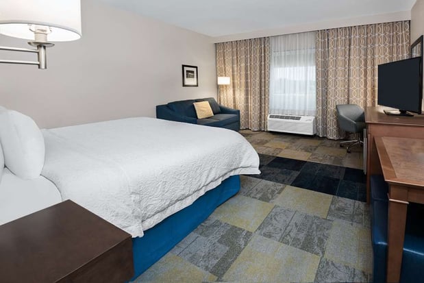 Images Hampton Inn & Suites San Antonio Brooks City Base