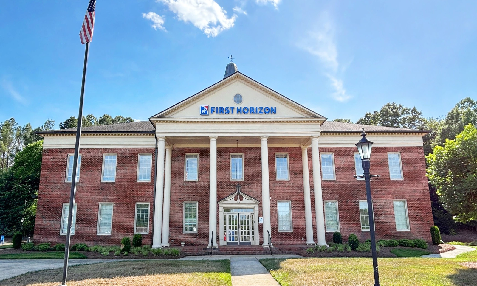 First Horizon Bank - Hillsborough, NC - S Churton Rd