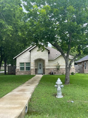 Images Marilyn Tarver Real Estate (Brokered By: RE/MAX Trinity/Cross Country)