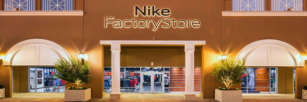 Images Nike Factory Store - Pearl