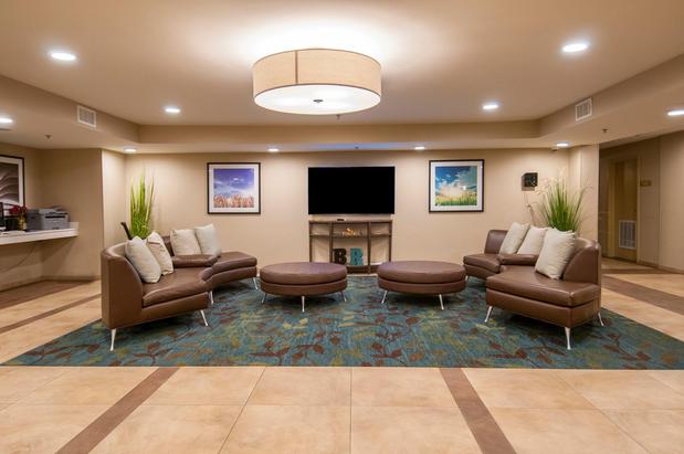 Images Candlewood Suites Baton Rouge - College Drive by IHG