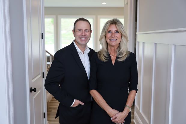 Images Ed Noschese and Kim Rostron Team - The Best Agents Ever, LLC