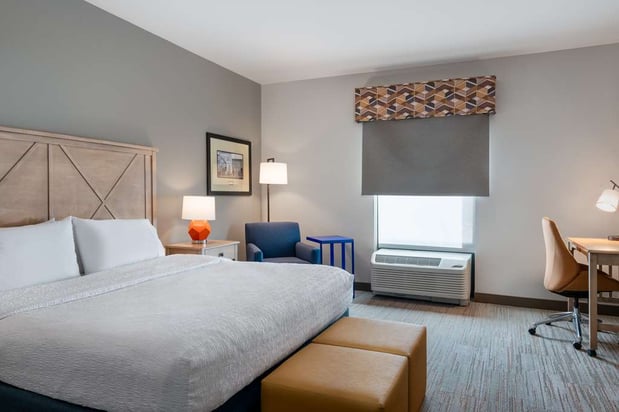 Images Hampton Inn & Suites Dodge City