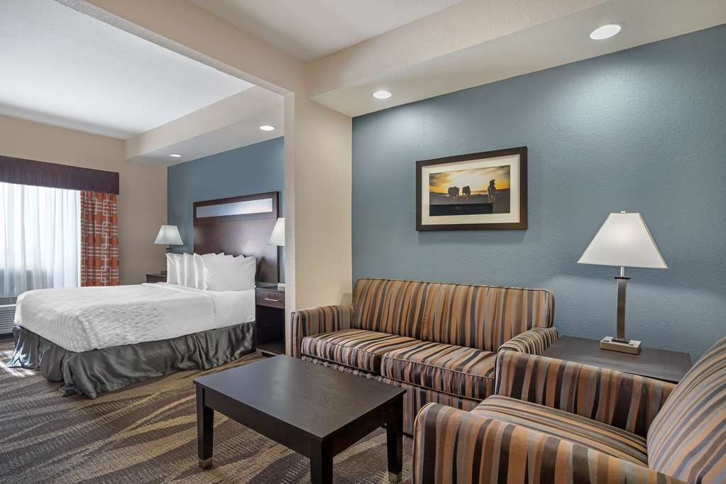 ADA King Suite
