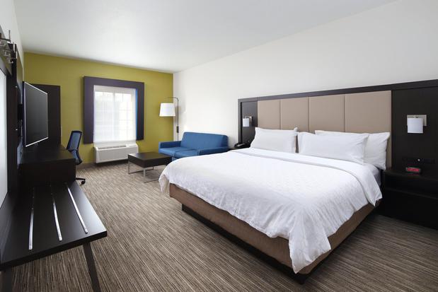 Images Holiday Inn Express Grand Rapids SW, an IHG Hotel