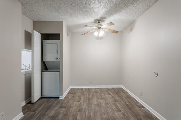Images The Residences at Stonebrook Apartment Homes