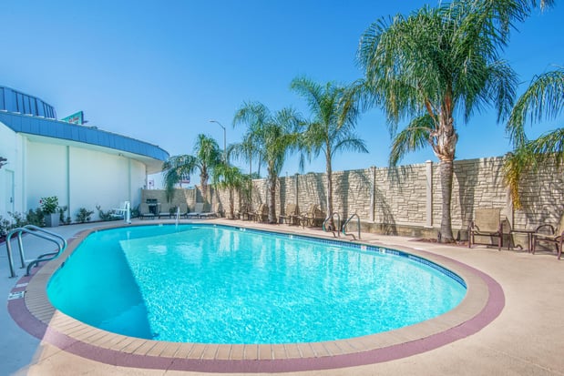 Images Holiday Inn New Orleans West Bank Tower by IHG