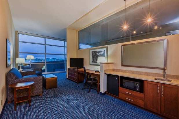 Images Hampton Inn & Suites Downtown Owensboro/Waterfront
