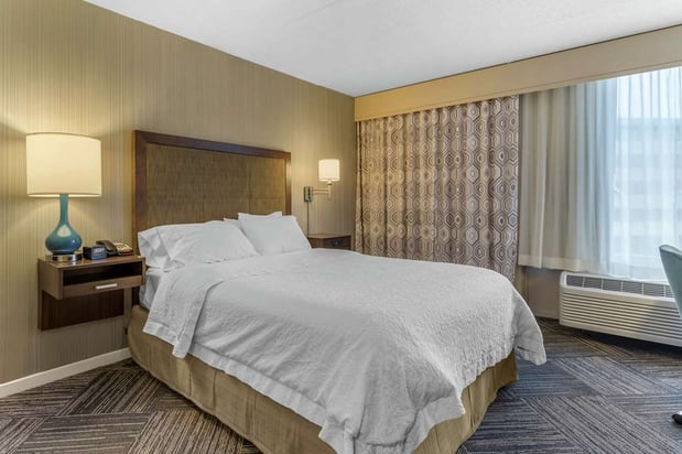 Images Hampton Inn by Hilton Green Bay Downtown