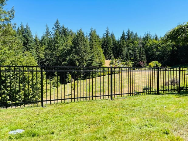 Images Optima Fence and Deck