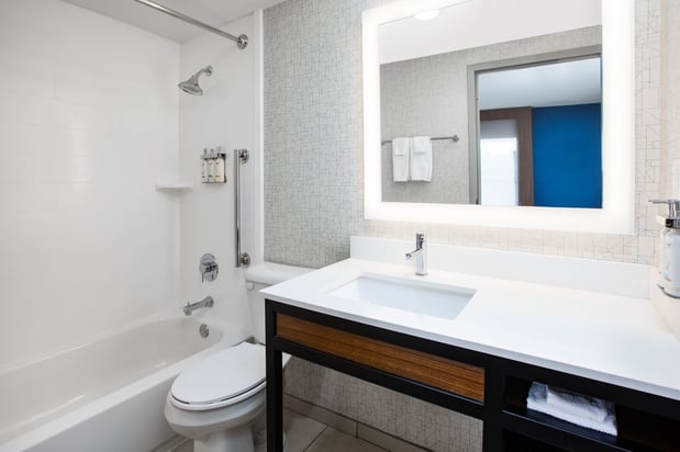 Images Holiday Inn Express Nashville Downtown - Broadway by IHG