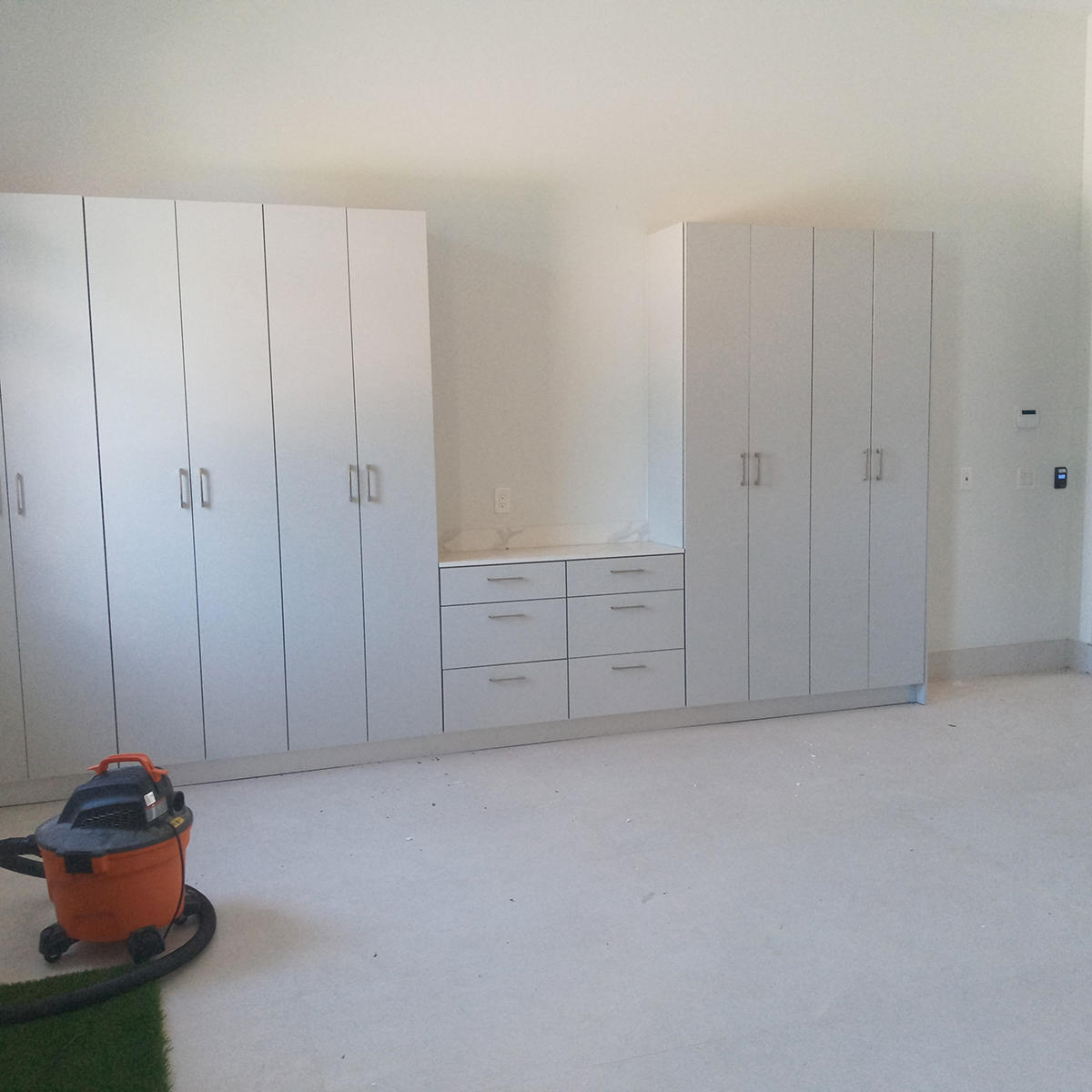 305-CAB-INET- bedroom cabinets