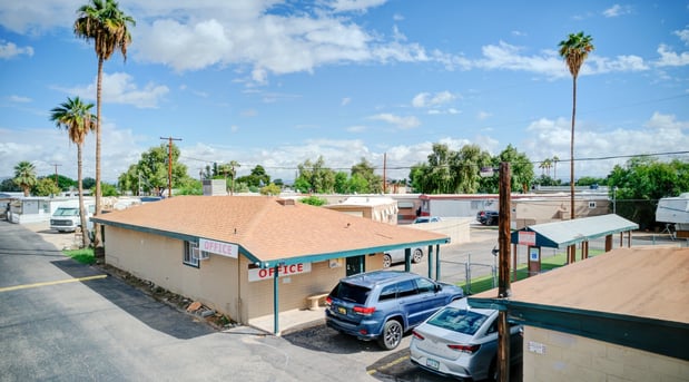 Images Turf Manufactured Homes and RV Park