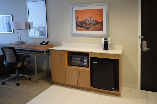 Images Holiday Inn Cincinnati N - West Chester by IHG