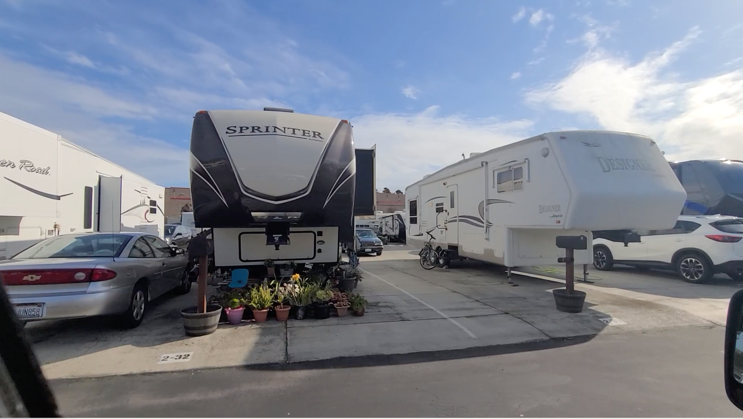 As a year round residential park, we offer safe RV Parking for long-term or short-term stays with full hookups. We offer reasonably priced facilities, secured WIFI, a dog park, sanitizing stations, private shower, bathrooms, laundry facilities and RV storage, in a great location.