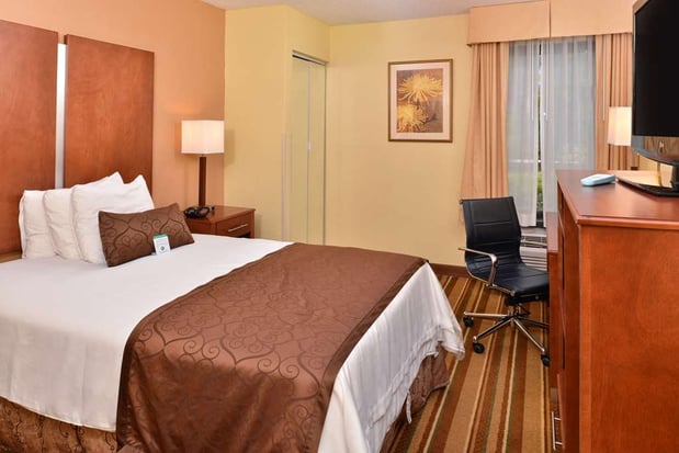 Images Best Western Plus Richmond Airport Hotel