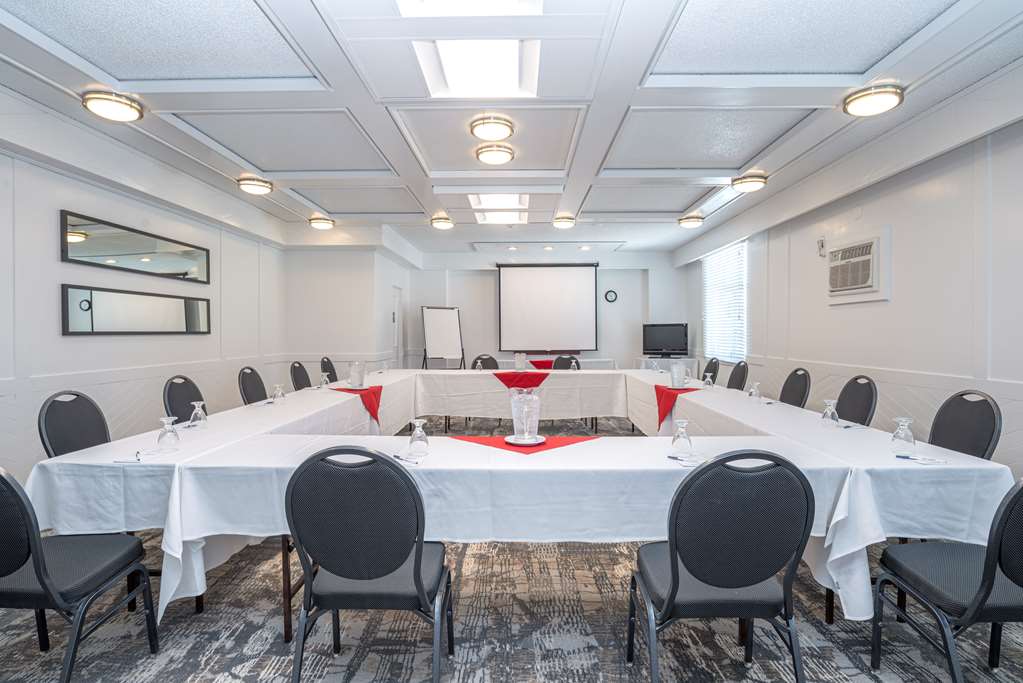 Best Western Dorchester Hotel in Nanaimo: Meeting Room Cambridge Room