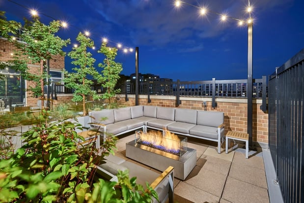 Images Meridian at Ballston Commons